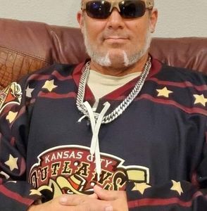 Meet your Posher, Guy